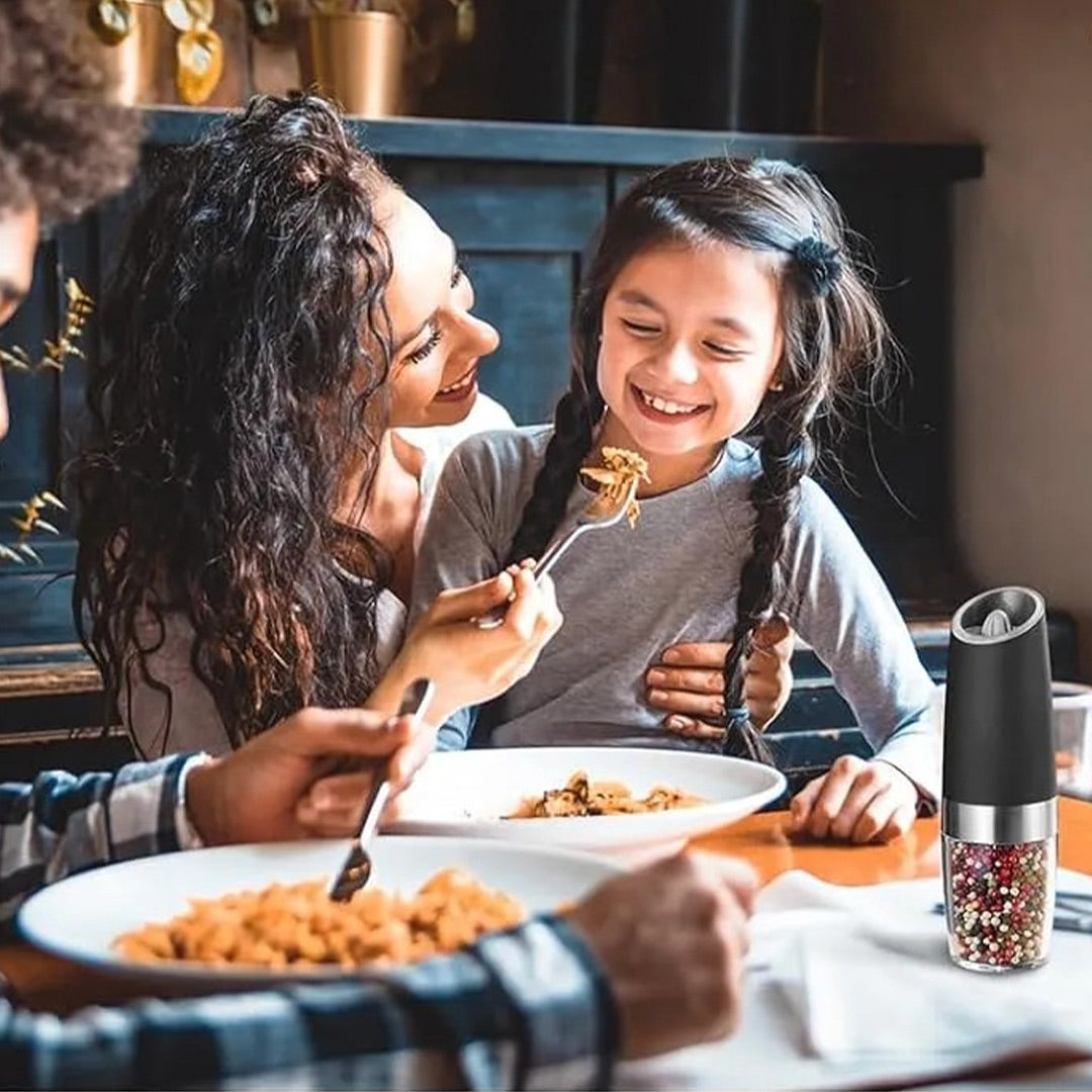 Molino Eléctrico de Sal y Pimienta con Ajuste de Grosor – Vibración Automática, LED y Operación con una Mano – Ideal para Cocina – EJ004