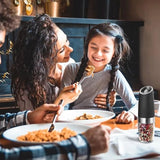 Molino Eléctrico de Sal y Pimienta con Ajuste de Grosor – Vibración Automática, LED y Operación con una Mano – Ideal para Cocina – EJ004